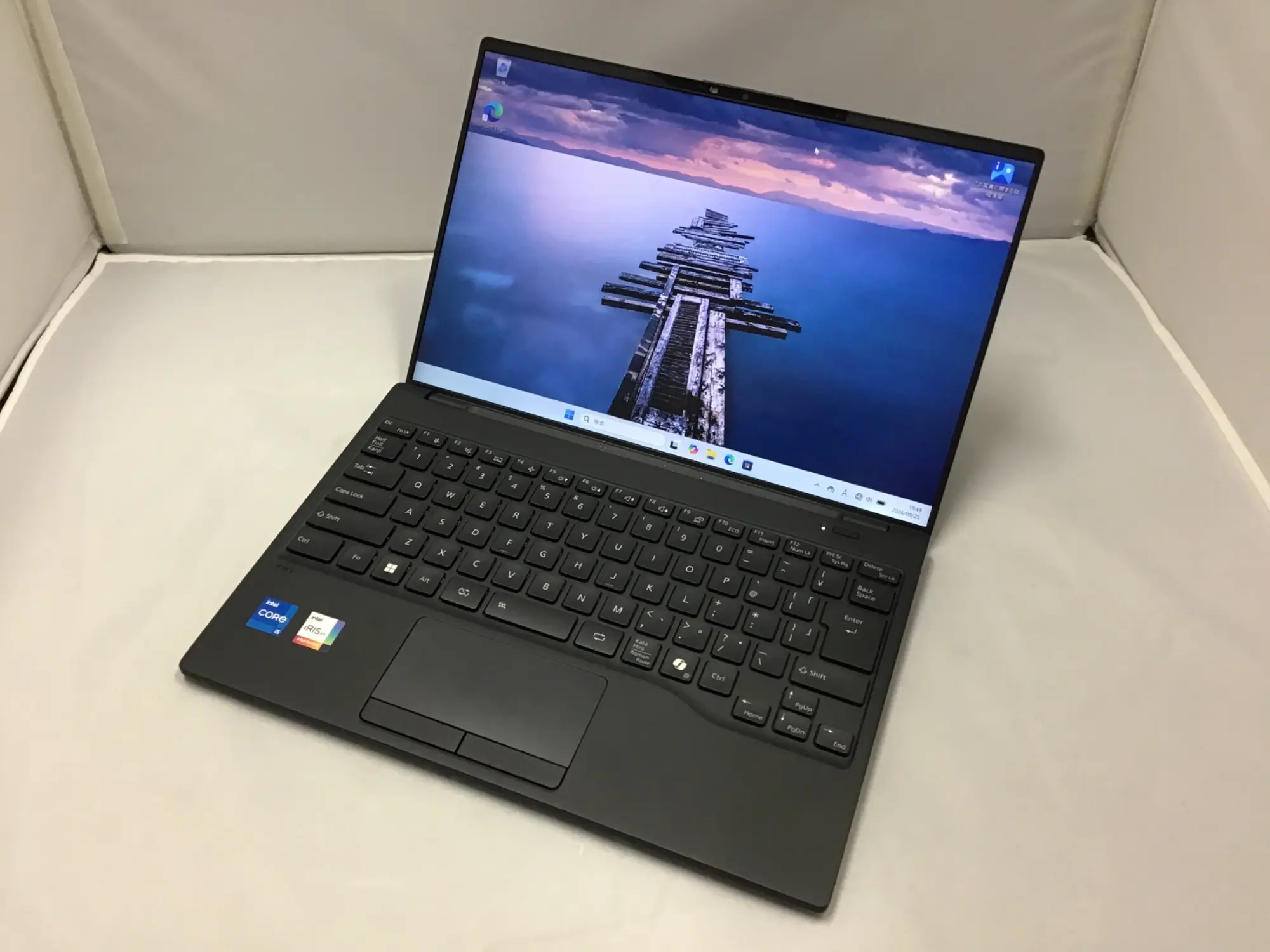 富士通 FMV Note U U500-K3 (第13世代CPU)