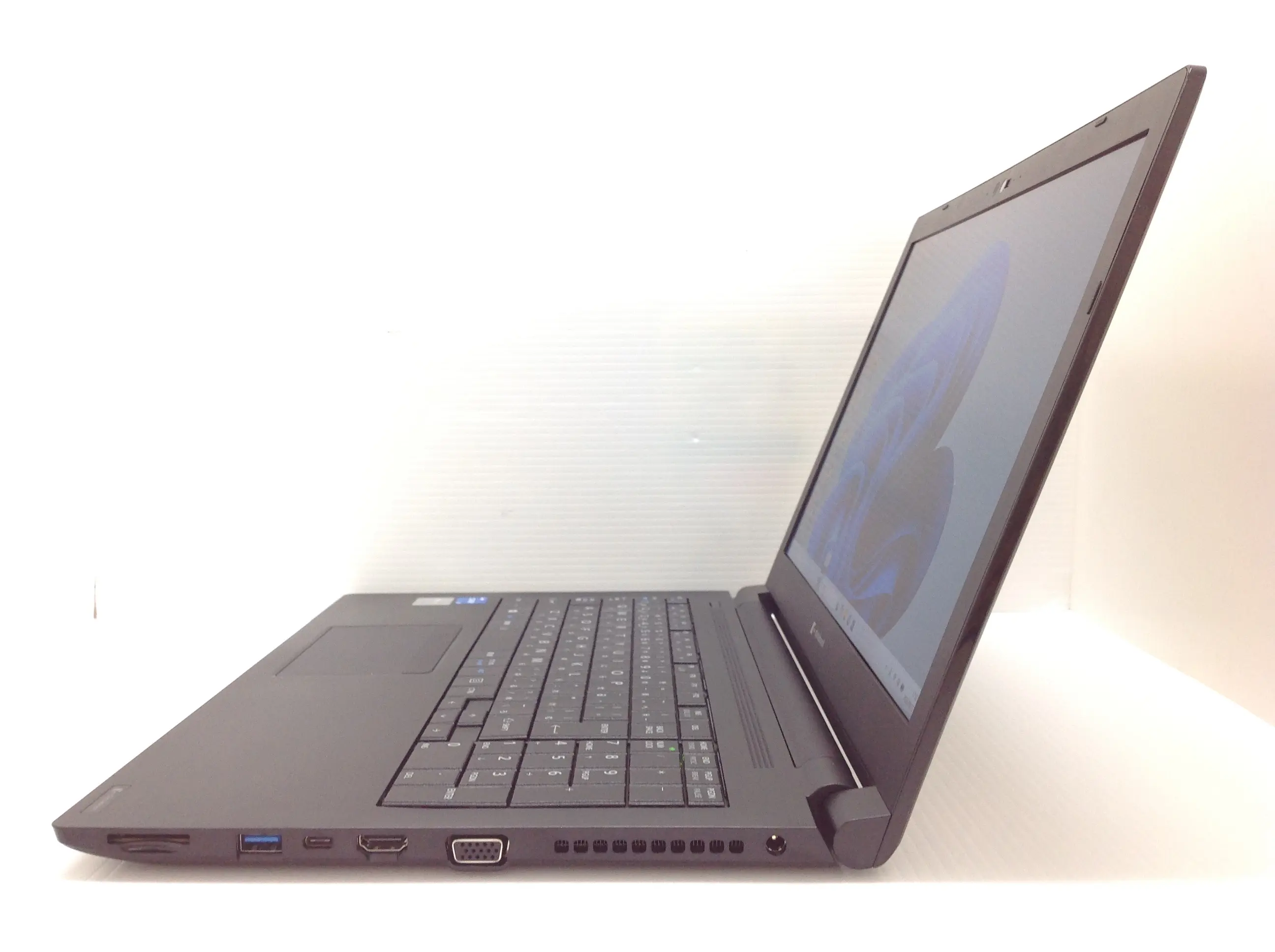 Dynabook(旧東芝) B55/KV (第12世代CPU) Win11・メモリ16GB・SSDモデル