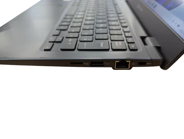 Dynabook dynabook G83/KV（CPU:Core i5 1235U 1.3GHz/メモリ：16GB