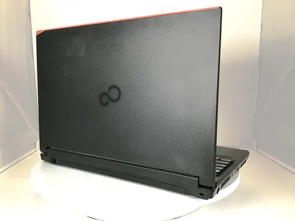 富士通 LIFEBOOK A5510/D（訳あり）(CPU:Core i5 10310U 4.4GHz/メモリ