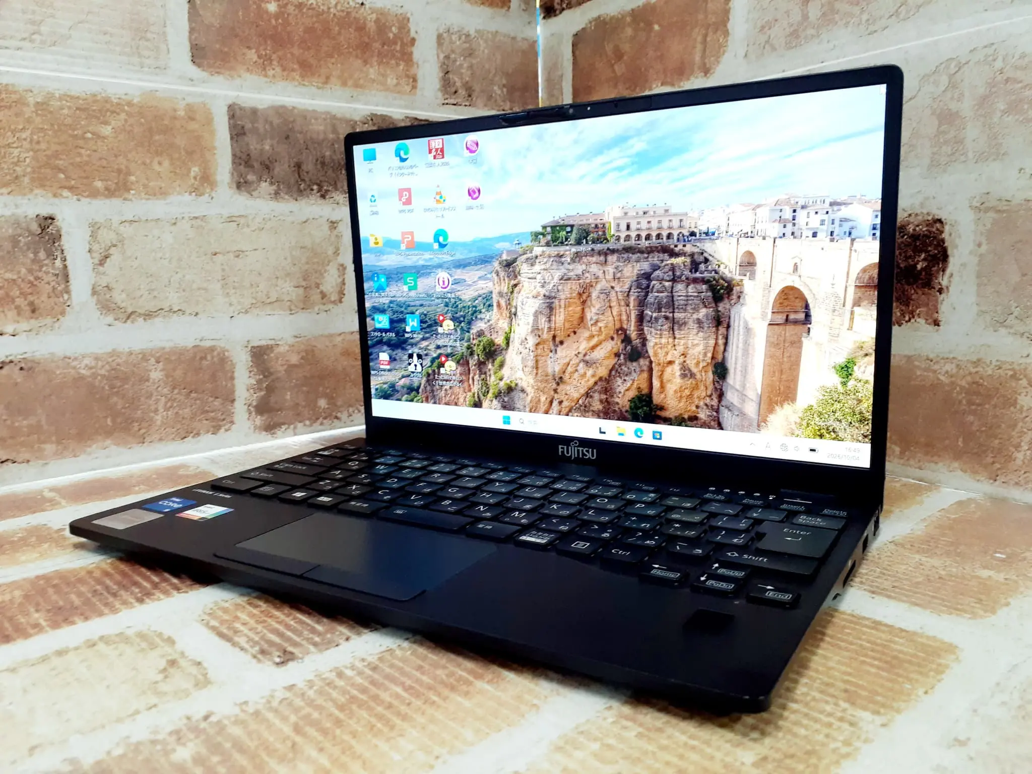 富士通 U9311/F i5 第11世代

