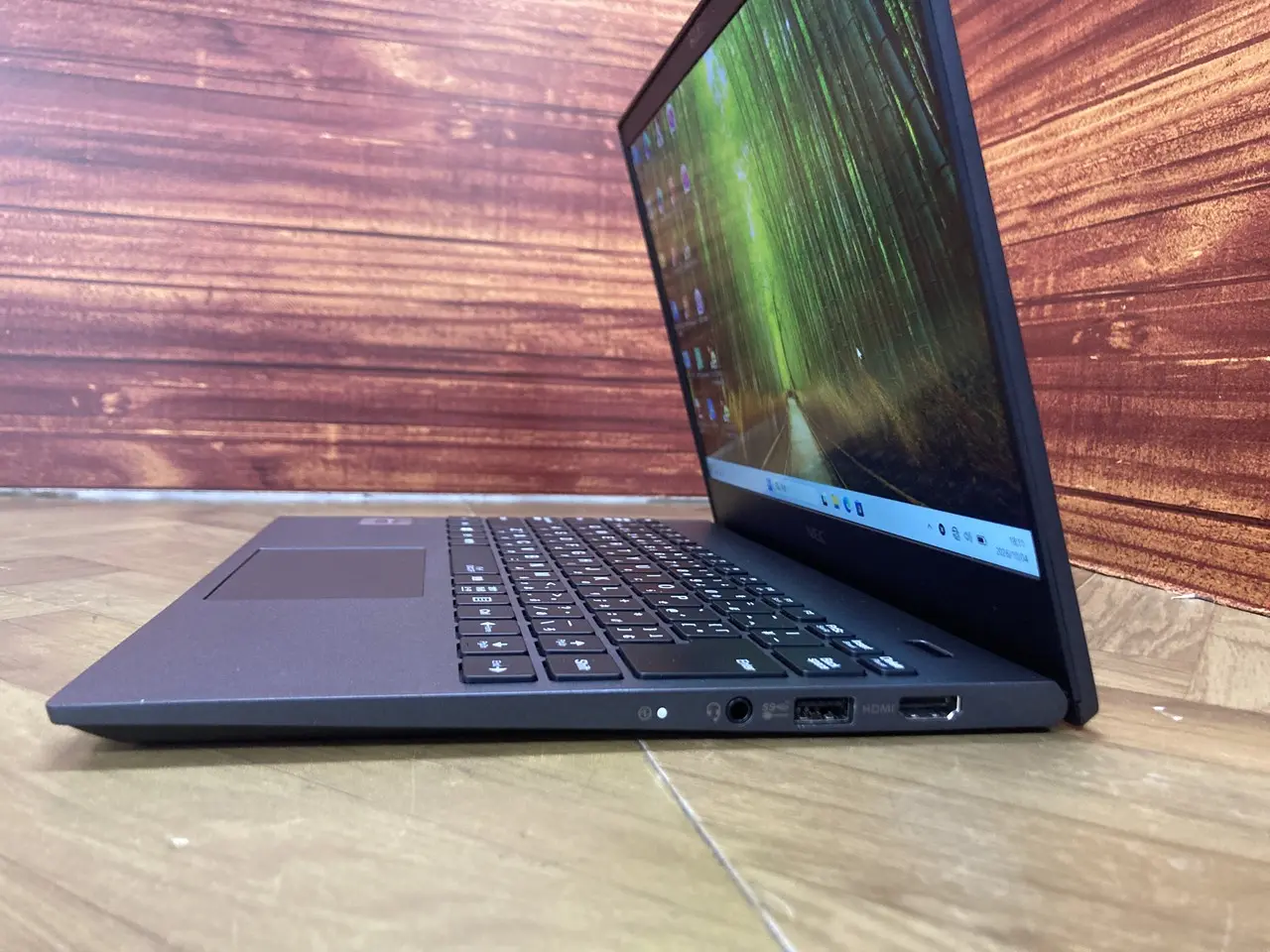 VersaPro VKT16G-9(CPU： Core i5 Core i5 10210U 1.6GHz/メモリ：8GB