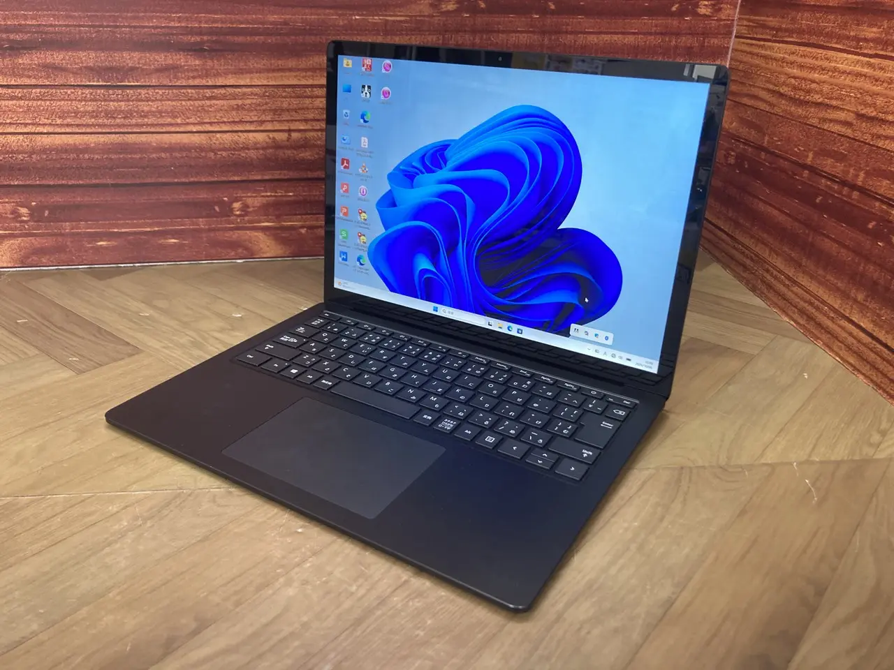 Surface Laptop 4 ﾏｯﾄﾌﾞﾗｯｸ 5F1-00016