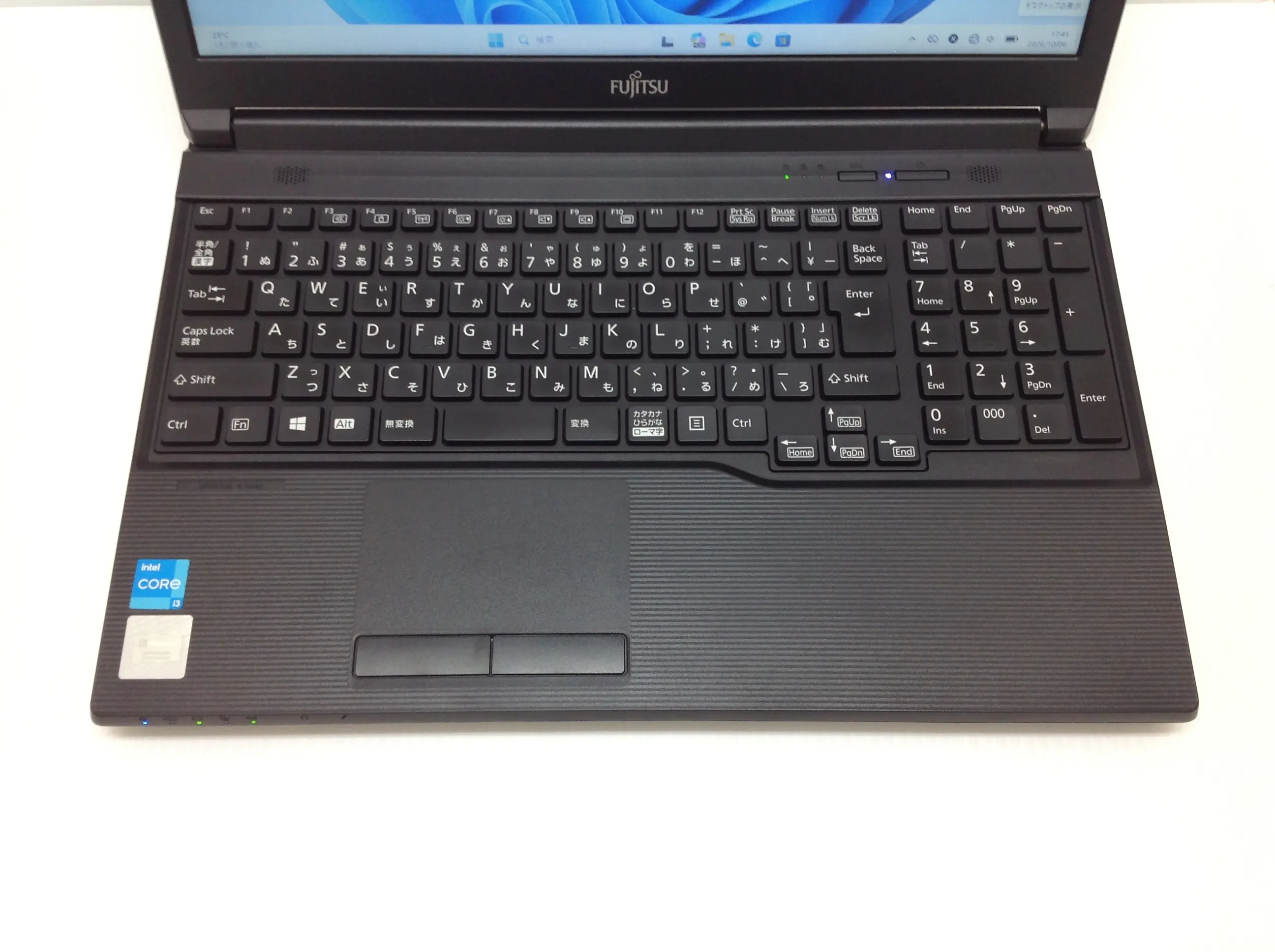富士通 LIFEBOOK A5511/G (第11世代CPU) メモリ16GB・SSDモデル