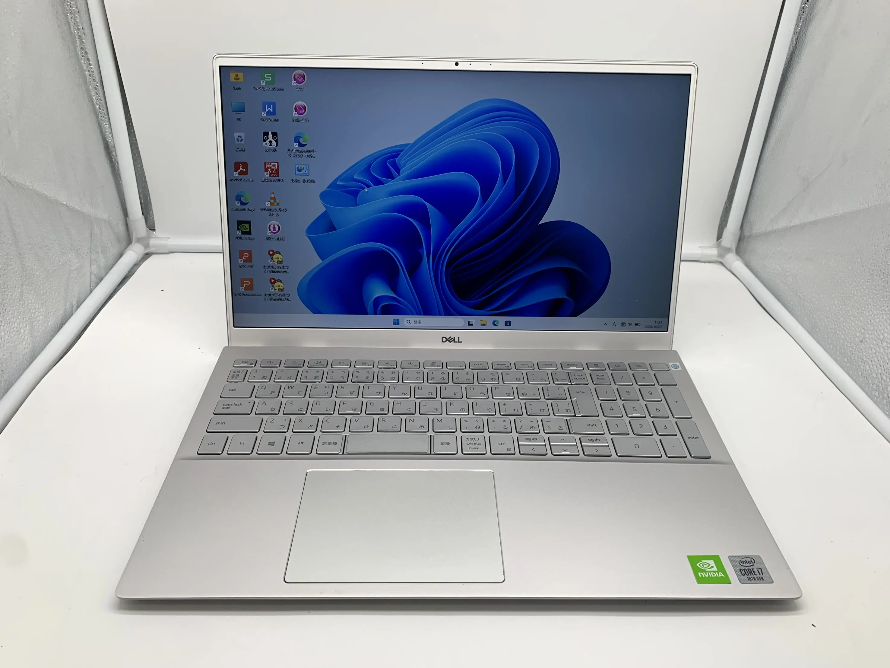 DELL Inspiron 15 5501（第10世代CPU）（SSD：512GB/MX330 VRAM：2GB）
