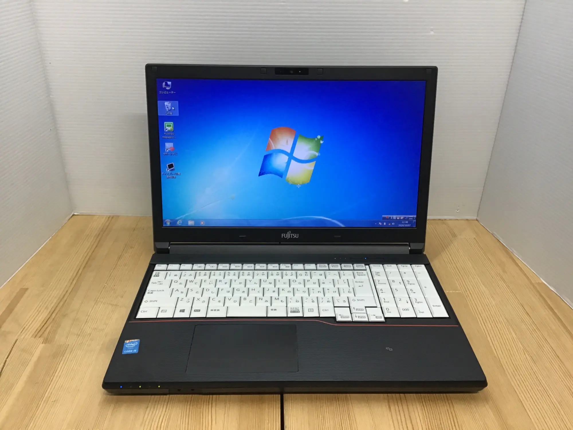 富士通 LIFEBOOK A744/H(Core i7 4300M 2.6GHz/8GB/SSD256GB)Windows7