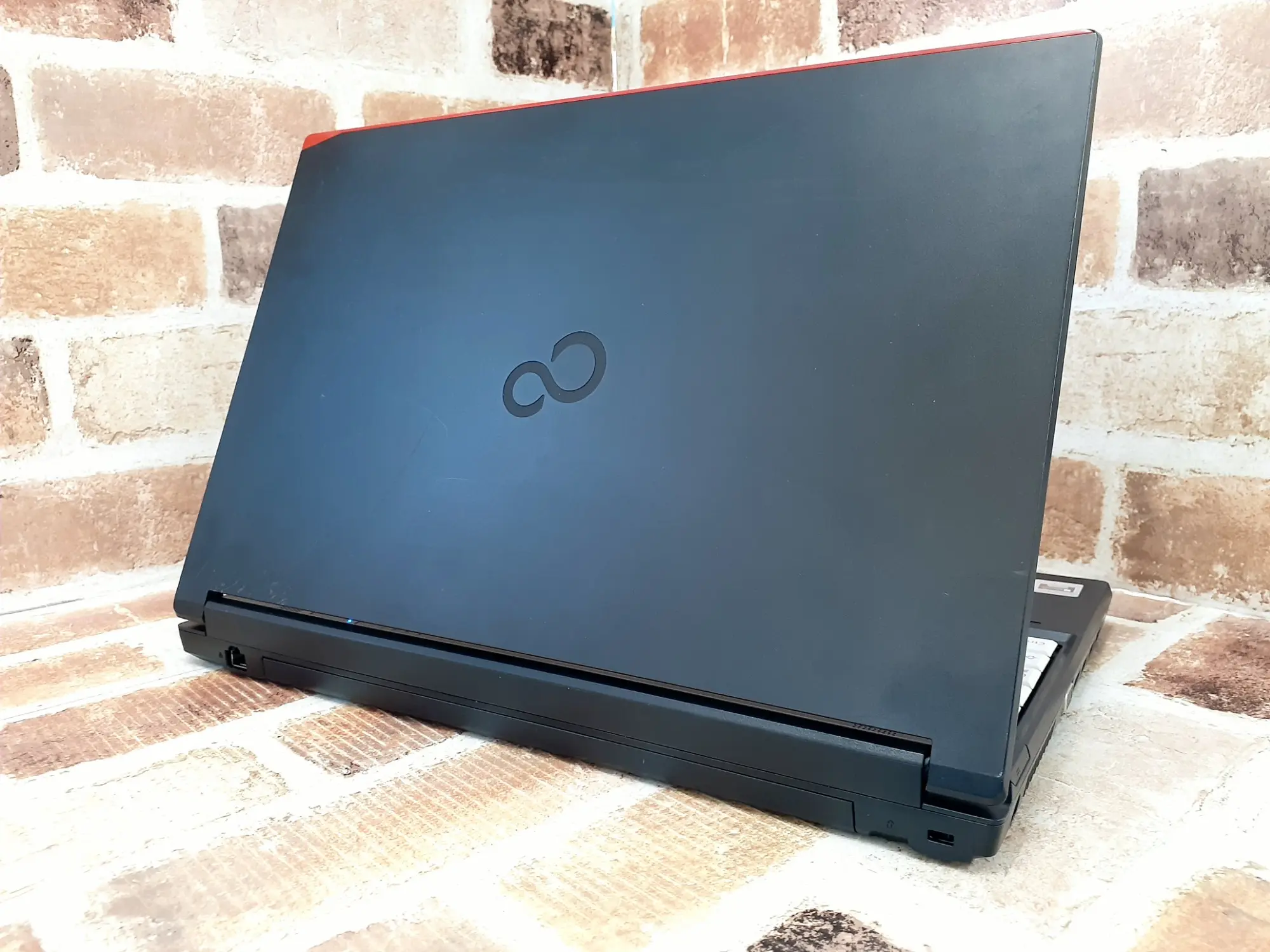 FUJITSU A579/A Core i5 8365U 1.60GHz 8世代 8GB 256GB 15.6インチ