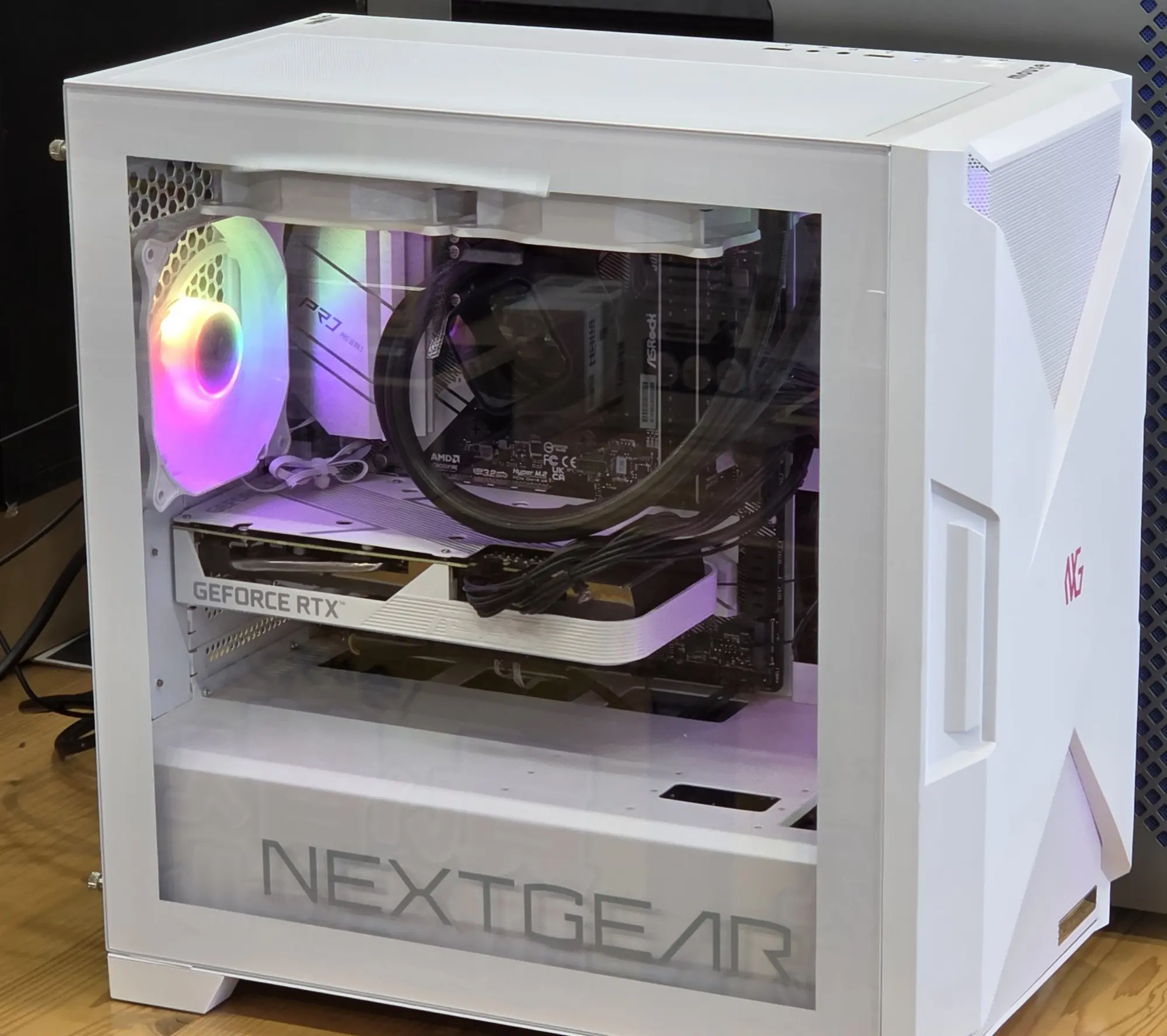 mouse computer NEXTGEAR JGA7GTW5ABCW101DEC（Ryzen 7 5700X 4.6GHz