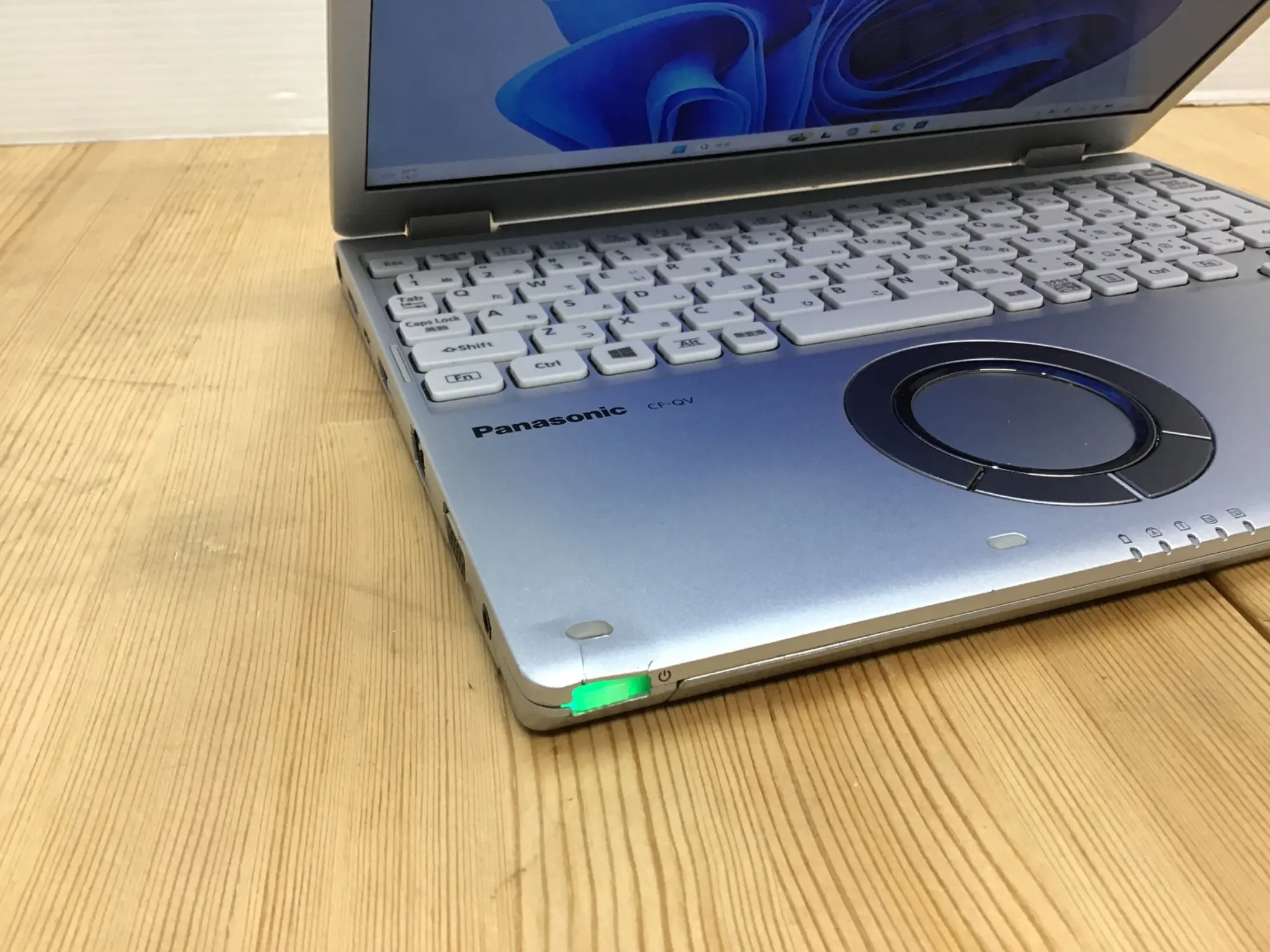 Panasonic Let's note CF-QV9U30VS (Core i5 10310U 16GB SSD256GB