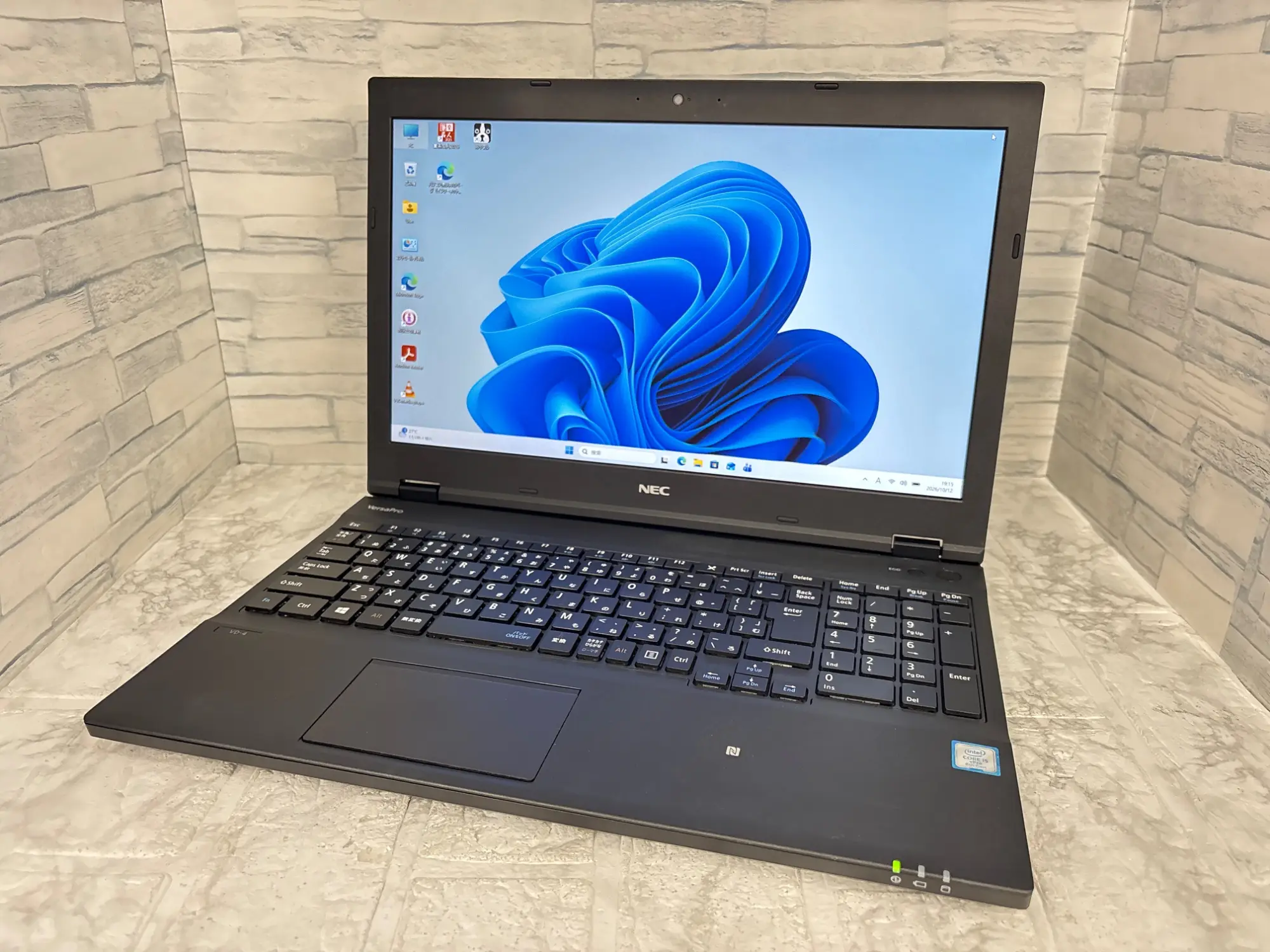 NEC VersaPro VKM17D-4( Corei5-8350U 1.9GHz / 8GB / SSD128GB )8世代