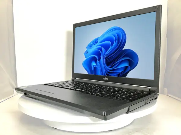富士通 LIFEBOOK A579/A（中古パソコン）