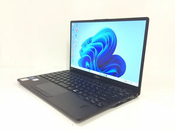 富士通 LIFEBOOK U9311/F (第11世代CPU)