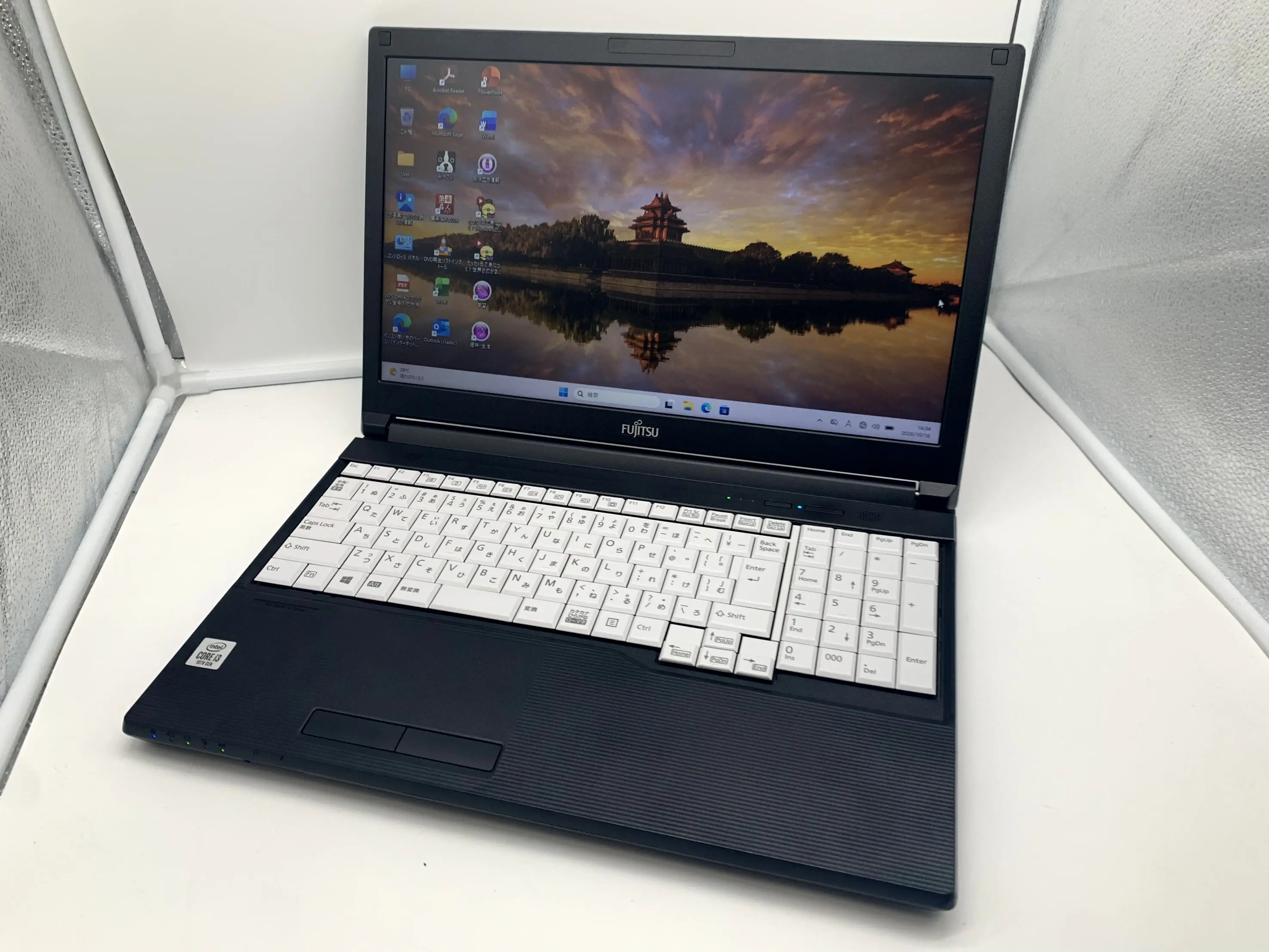 富士通 LIFEBOOK A5510/FX (第10世代)