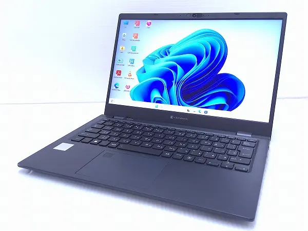 Dynabook G83/KV