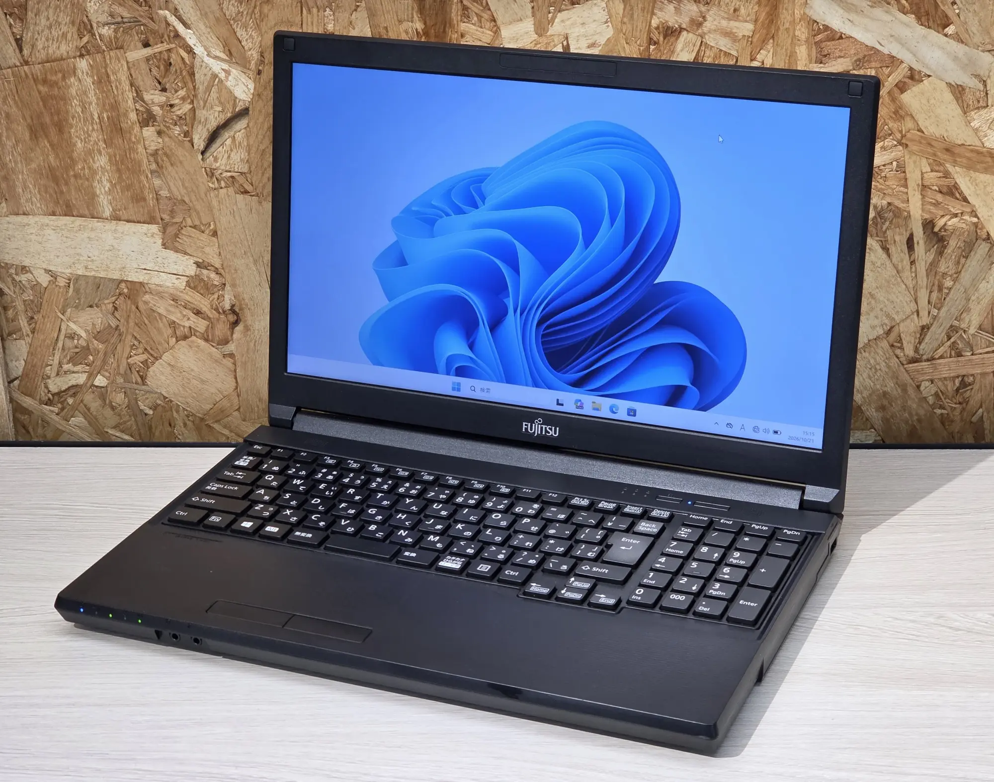 富士通 LIFEBOOK A579/A（第8世代CPU）