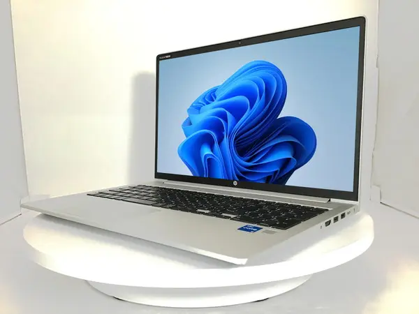 HP ProBook 450 G8（第11世代CPU）