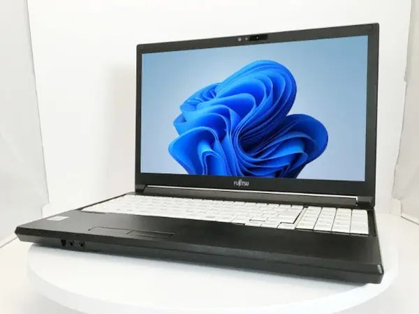富士通 LIFEBOOK A5510/E（第10世代CPU）