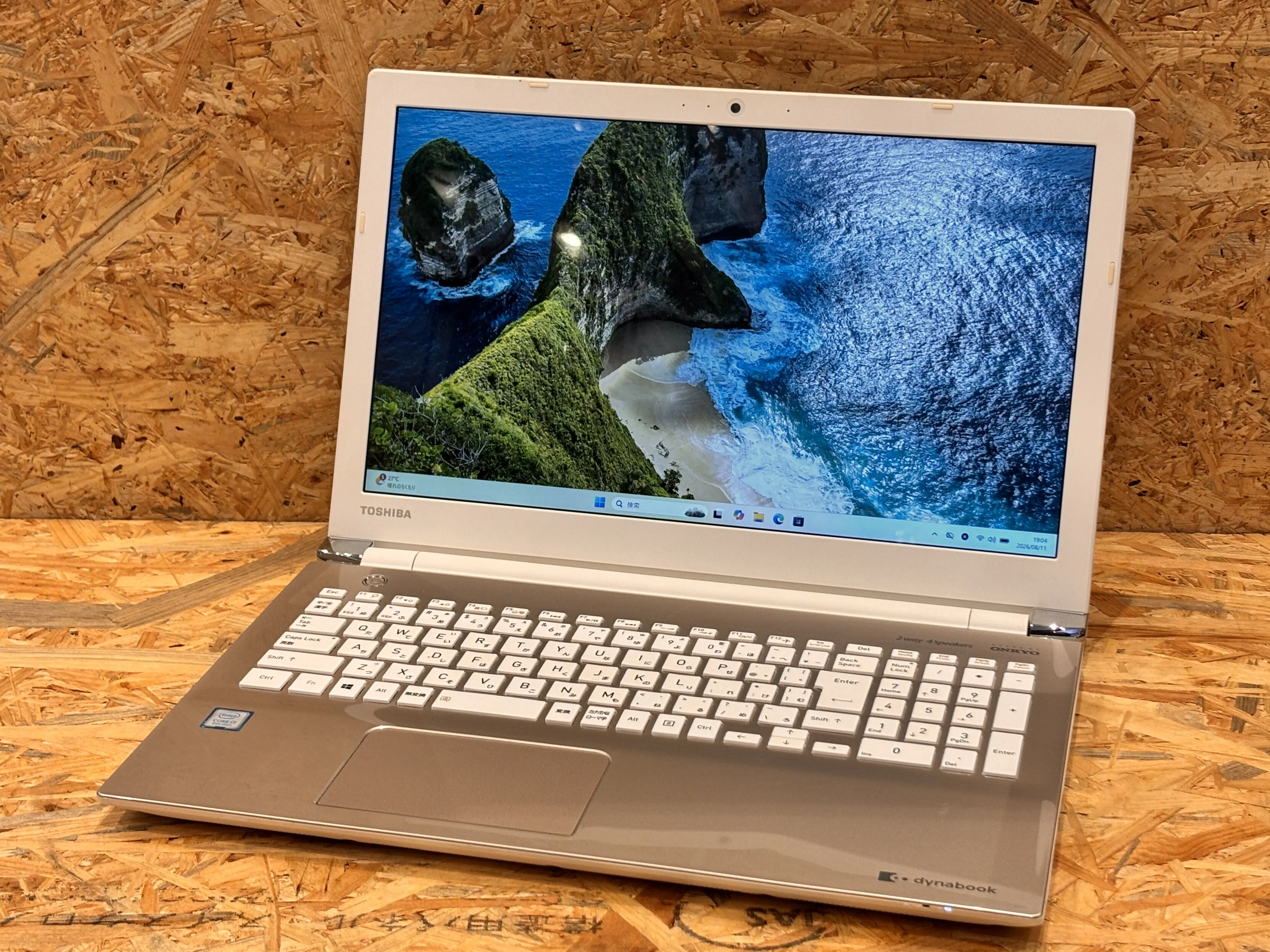 TOSHIBA dynabook T65/HG（第8世代CPU）
