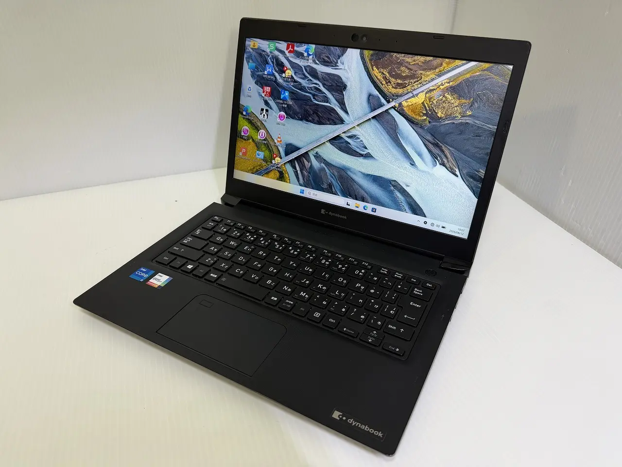 dynabook S73/HS