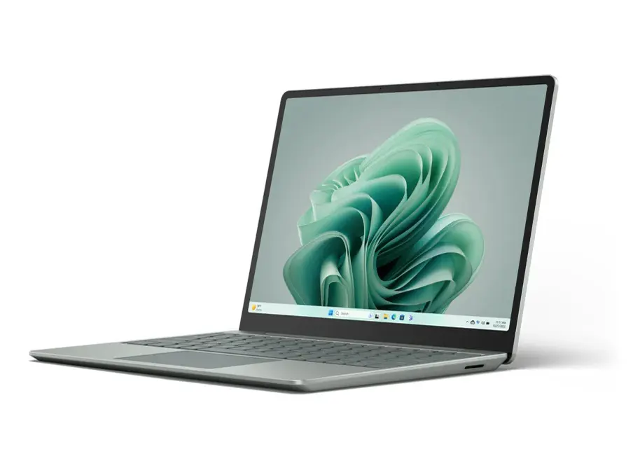 Microsoft Surface Laptop Go 3（第12世代CPU）