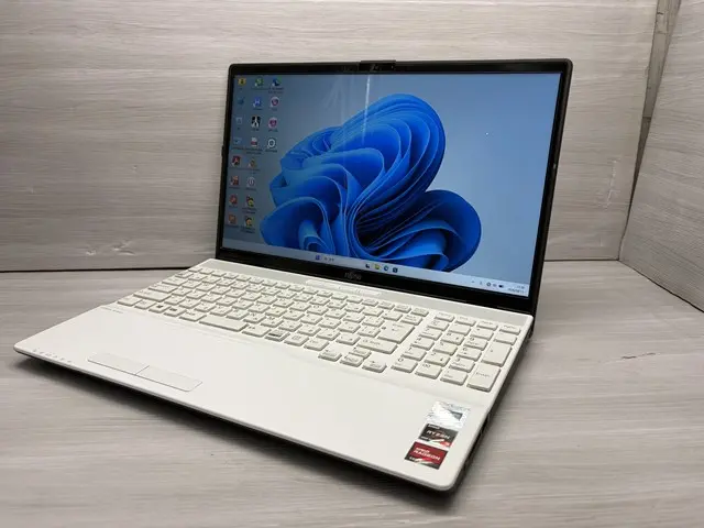 富士通 LIFEBOOK AH43/F3