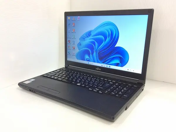 富士通 LIFEBOOK A579/A (第8世代CPU・ﾒﾓﾘ8GB・SSD128GB)