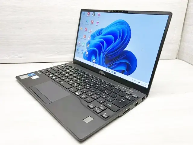富士通　LIFEBOOK U9311/F（第11世代）( Corei5-1145G7 2.6GHz / 8GB / SSD256GB )