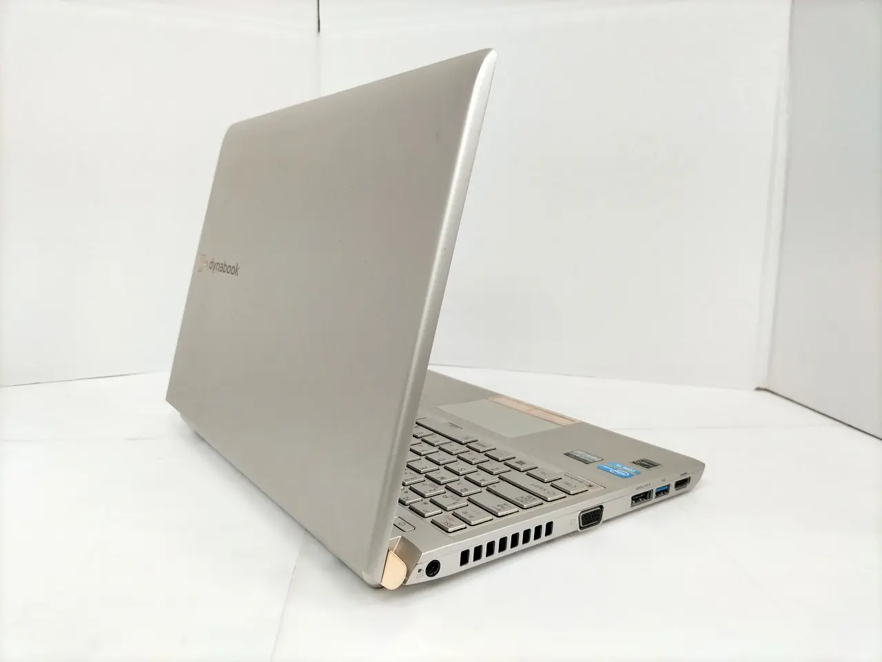 東芝 dynabook R732/37HK (CPU：Corei5-3230M 2.6GHz/メモリ：8GB/ HDD