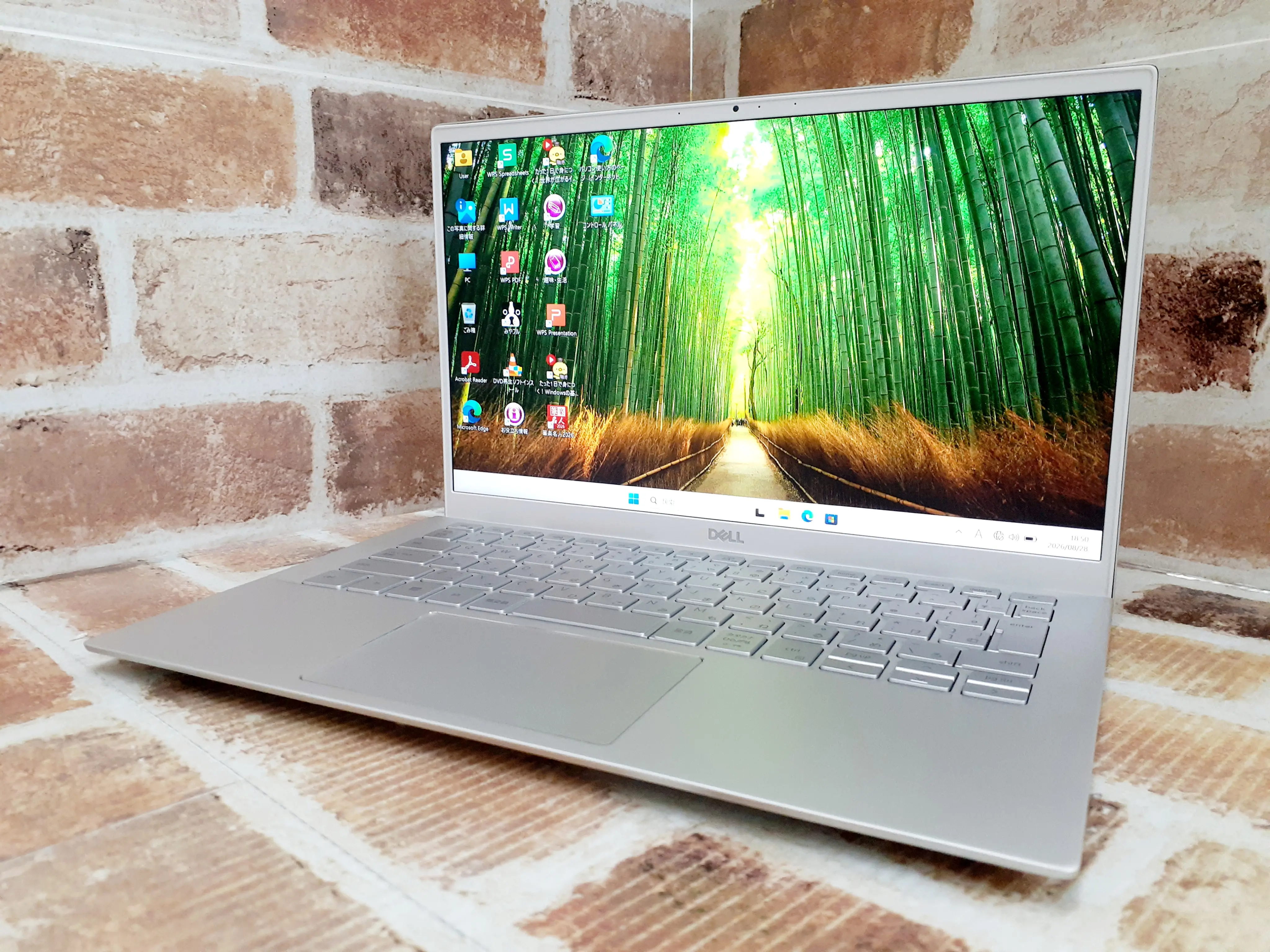 DELL P122G i7 第11世代 メモリ16GB SSD512GB