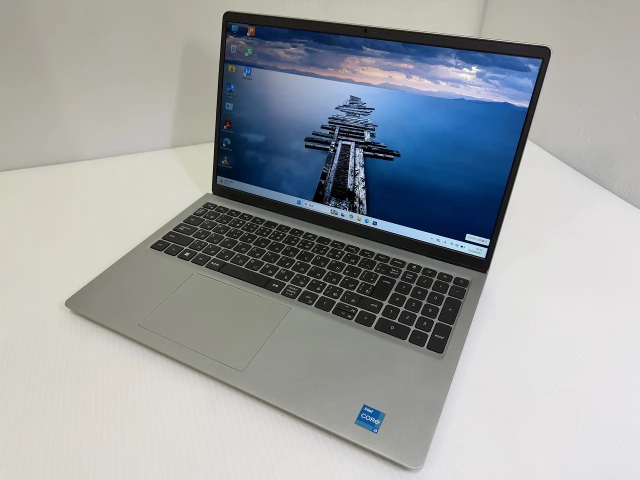 DELL Inspiron 15 3520