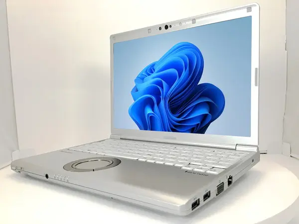 Panasonic Let'snote CF-SV7（第8世代CPU）