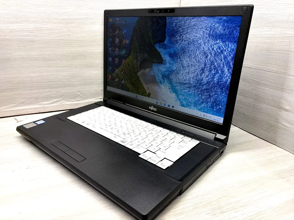 富士通 LIFEBOOK A579/B