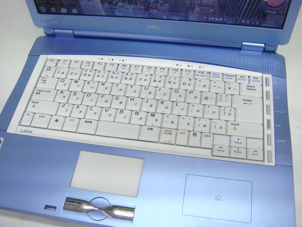 NEC Lavie LL560/L (Sempron 2.00GHz/2GB/80GB/DVDマルチ