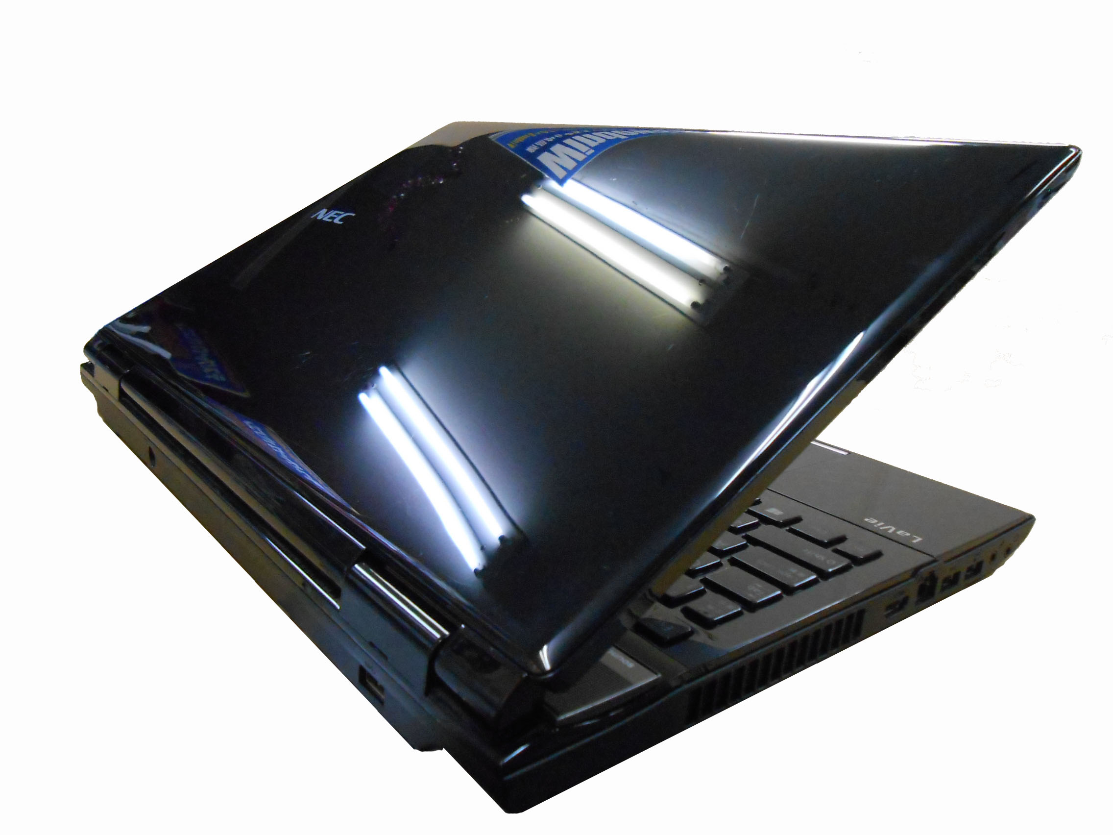 NEC LaVie LL750/M 高級感あふれるスタイリッシュフォルム