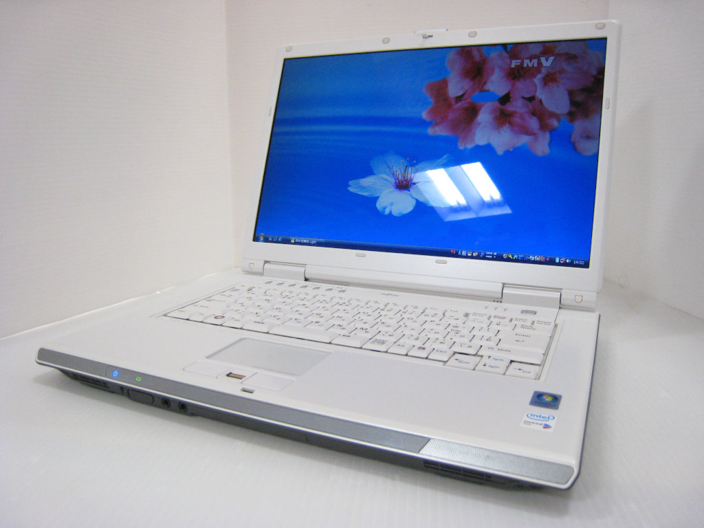富士通 FMV-BIBLO NF70UN (Core 2 Duo T550 1.66GHz/2GB/80GB